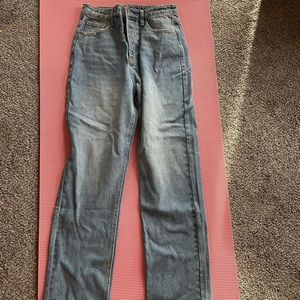 Washed, high waisted, blue jeans